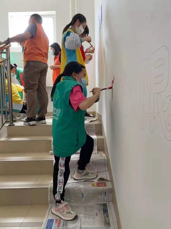 慶建黨百年，學(xué)雷鋒精神