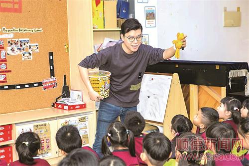 “我想成為一名小學(xué)生！”