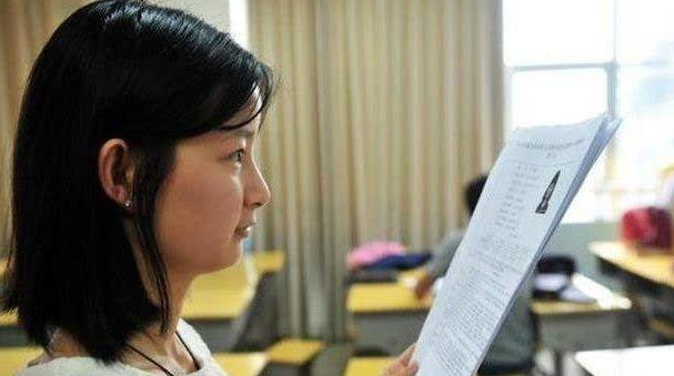 教師評(píng)職稱有“新準(zhǔn)則”，職教年限成關(guān)鍵，一線老教師晉升有望