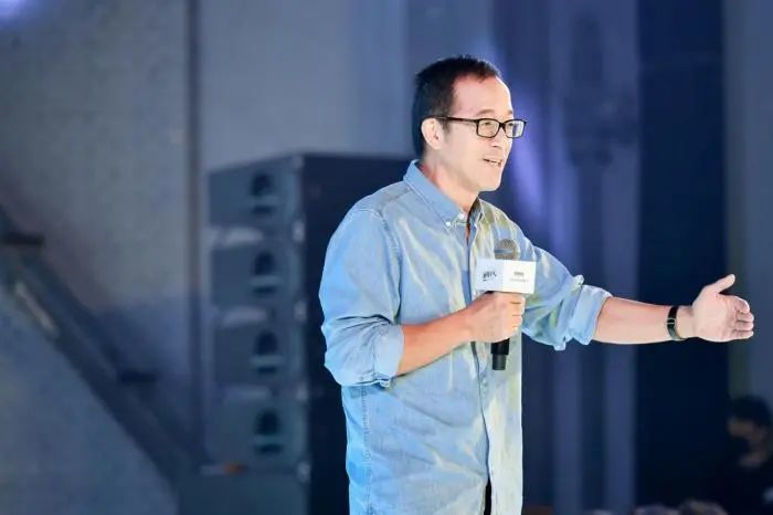 計(jì)劃裁員4萬(wàn)人、宣布關(guān)停最賺錢(qián)業(yè)務(wù)后，俞敏洪露面：回歸大學(xué)生業(yè)務(wù)