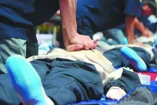 廣東<a href=http://www.anhaohn.com target=_blank class=infotextkey>塑膠跑道</a>維修