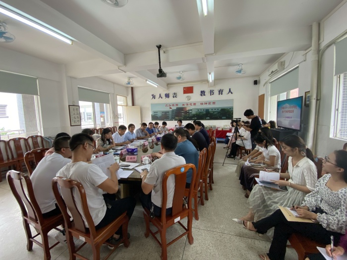 陽光雍?。河渔?zhèn)素質(zhì)評(píng)估檢查獲好評(píng)