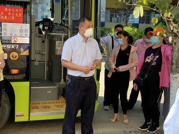 20200430神灣中心小學校園公交專線疫情防控及應急處置安全培訓照片 (3).jpg