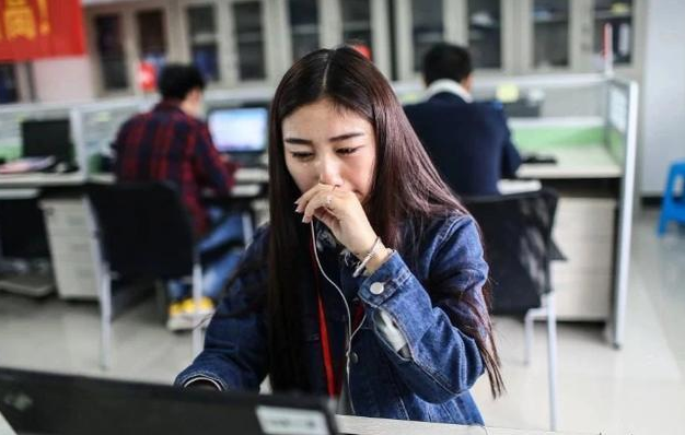 大一新生剛?cè)雽W(xué)不到一周，就被校方通知退學(xué)，只因體檢不合格