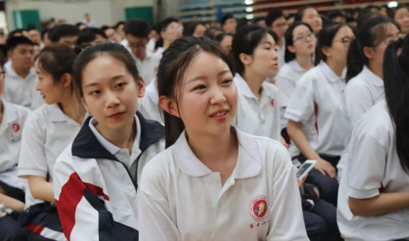 新高考“受歡迎”選科組合，覆蓋面廣且易拿高分，學生需權衡利弊