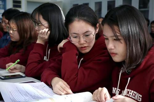 公費(fèi)師范生和師范生的4大不同，專家匯總過(guò)后，學(xué)生傾心哪一種