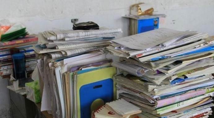 清華女學(xué)霸高考731分，看了她“抽屜”里的物品，家長陷入了沉思