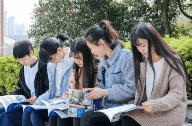 高考“600分”VS現(xiàn)金“600萬(wàn)”，你會(huì)選哪個(gè)？學(xué)生黨答案出奇一致