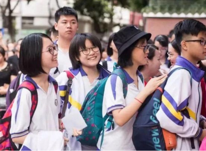 高考中“取消”一門學(xué)科投票，英語位列第2，榜首一點(diǎn)也不意外