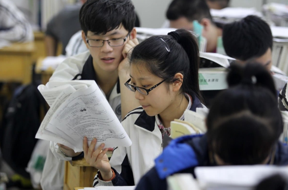 高考結(jié)束后，回收草稿紙成考生一大疑惑，直接帶走不是更方便嗎？