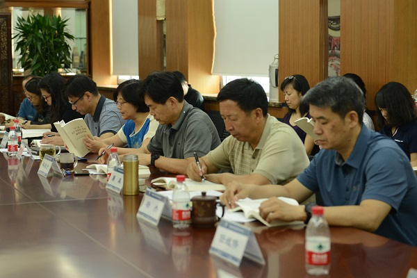 體育產(chǎn)業(yè) 體育產(chǎn)業(yè)