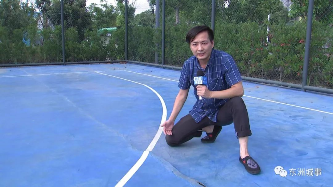 籃球場塑膠地面破裂修復(fù) 籃球場塑膠地面破裂修復(fù)