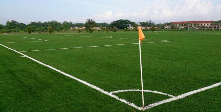 人造草運動場地使用標(biāo)識和涂漆