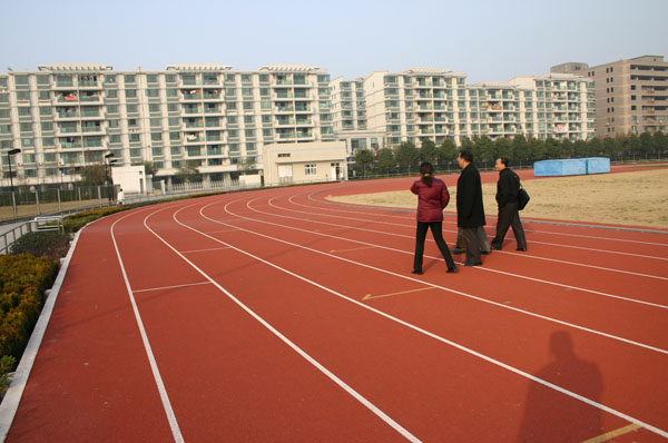 <a href=http://www.anhaohn.com target=_blank class=infotextkey>塑膠跑道</a>廠家