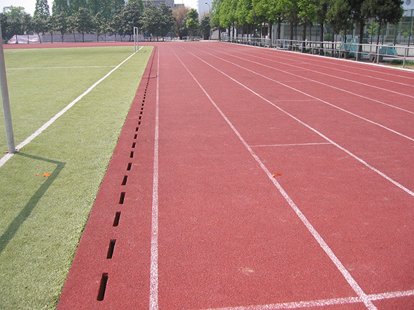 <a href=http://www.anhaohn.com target=_blank class=infotextkey>塑膠跑道</a>廠家