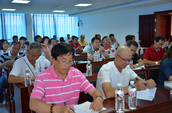 田徑場(chǎng)地 田徑場(chǎng)地