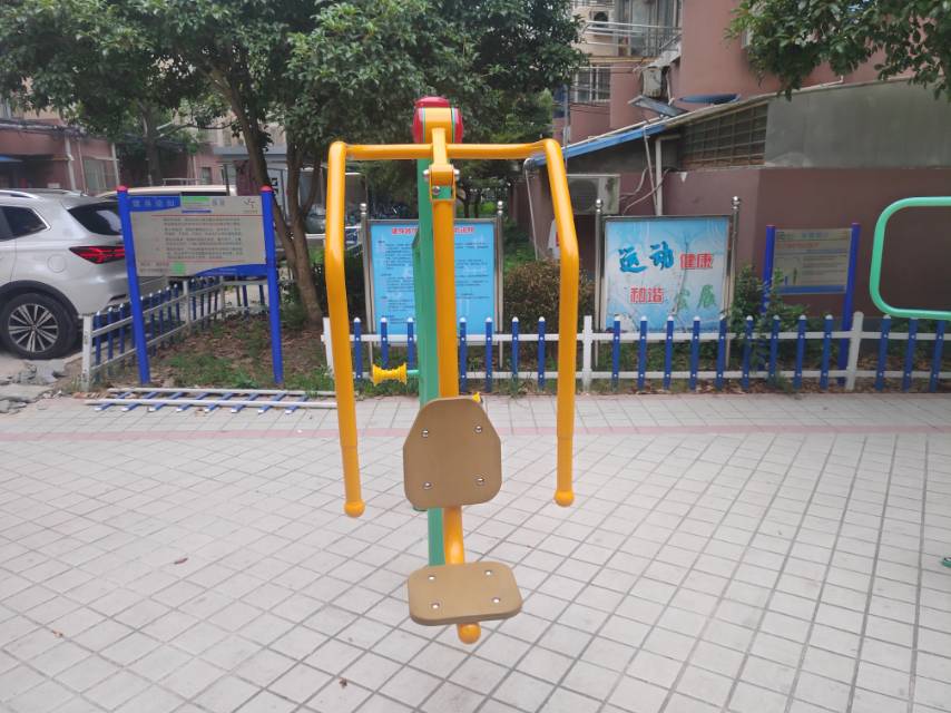 坐推訓(xùn)練器