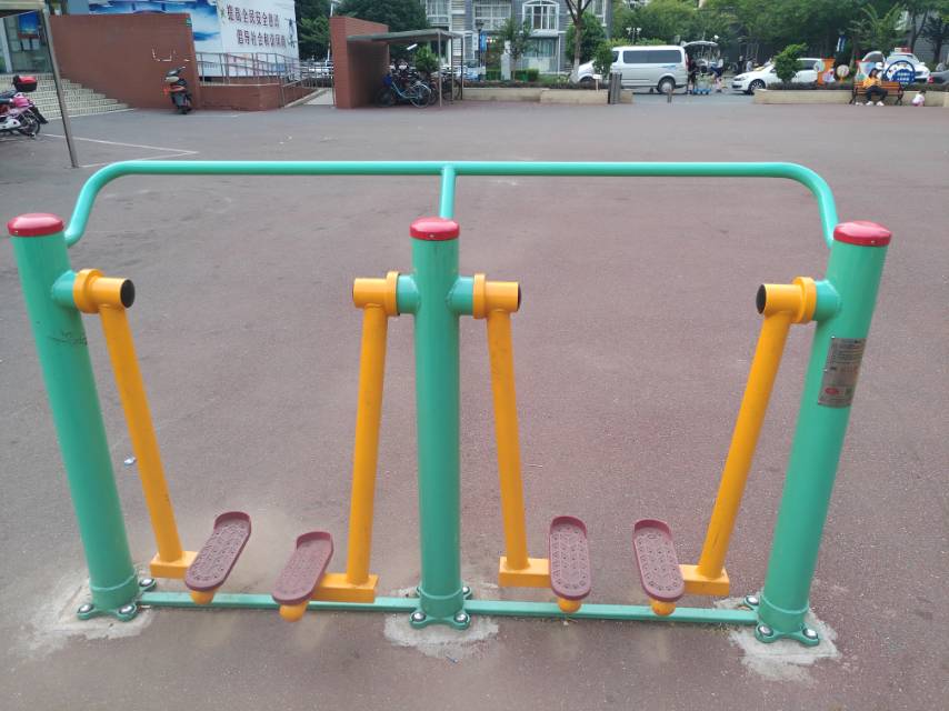 兩聯(lián)漫步機(jī)