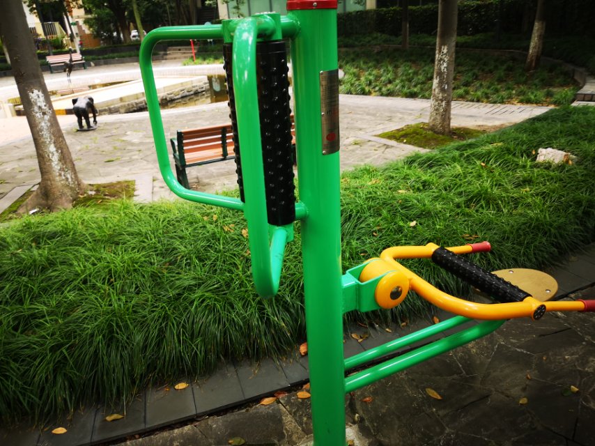 坐式腰背按摩器