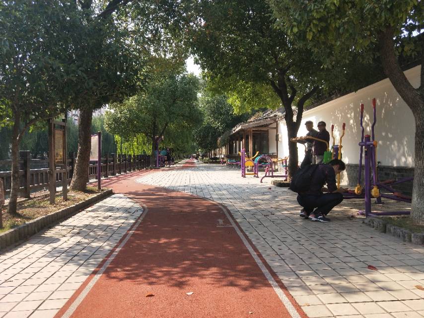 市民文化體育長(zhǎng)廊健身點(diǎn)