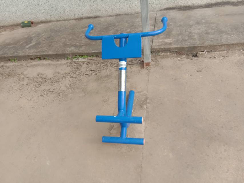 背肌訓(xùn)練器