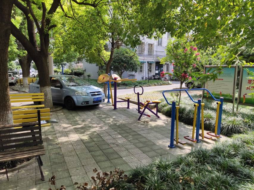 嘉富社區(qū)嘉仁坊健身點(diǎn)