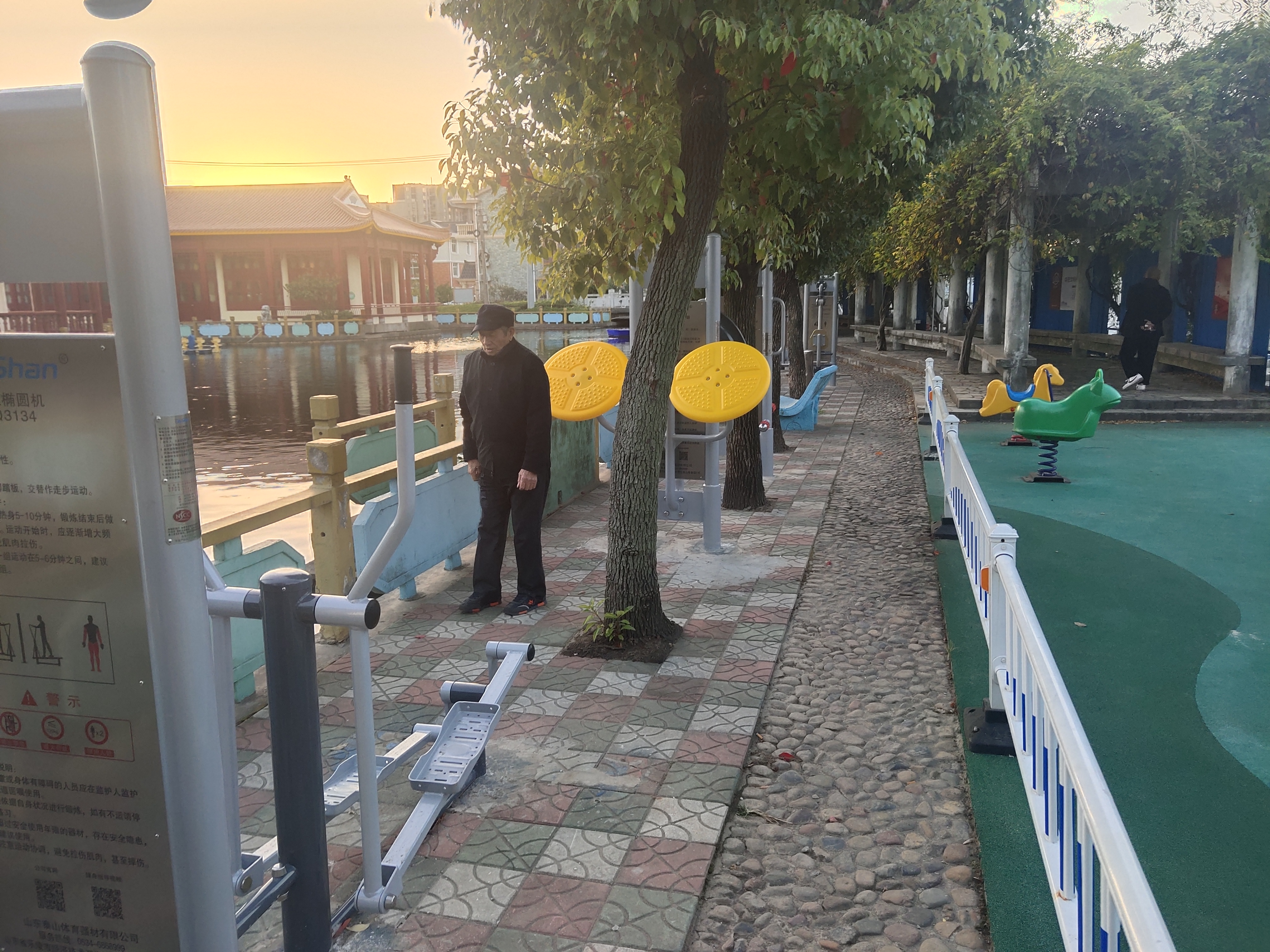 華莊村市民健身點(diǎn)