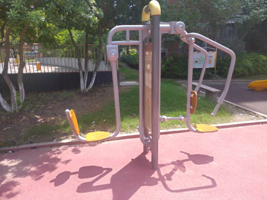 上下肢訓(xùn)練器