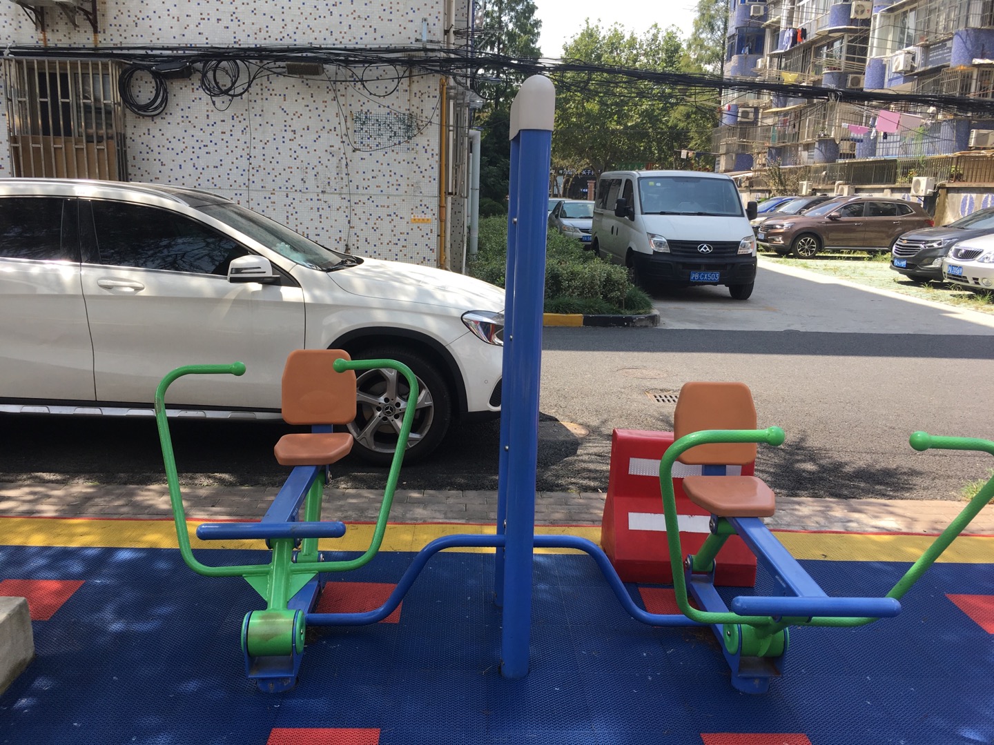 雙立柱平推平拉訓(xùn)練器