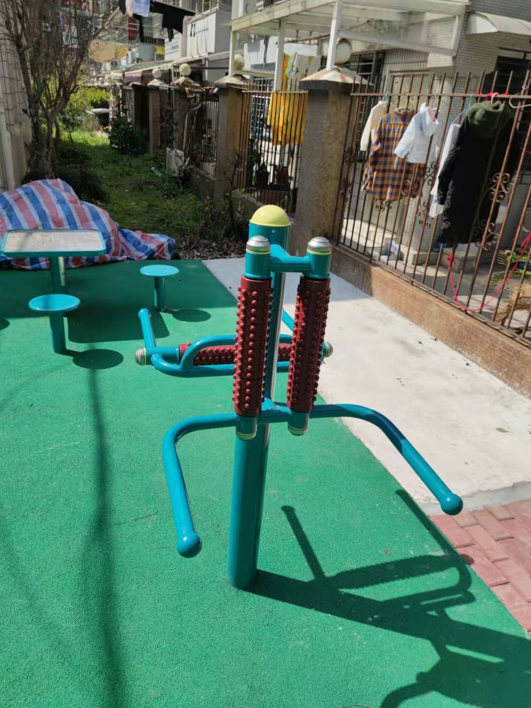 互動式腰背按摩器