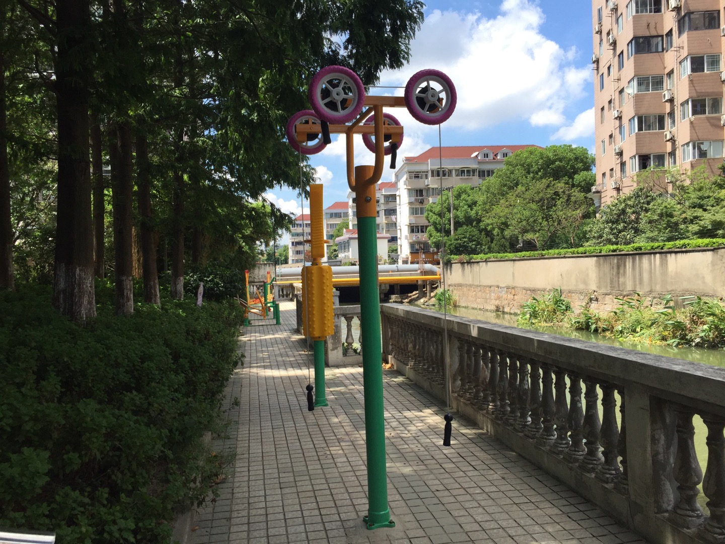 虹橋居委東苑怡和苑健身點B