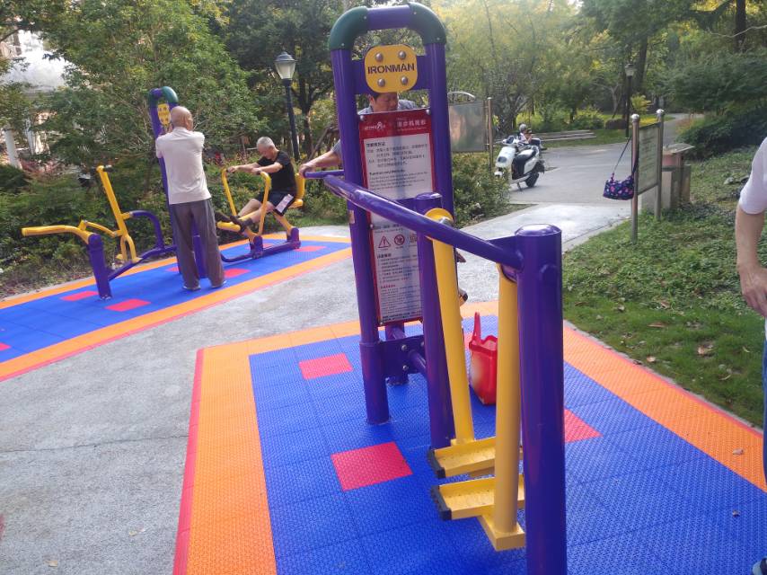 漫步機(jī)晃板