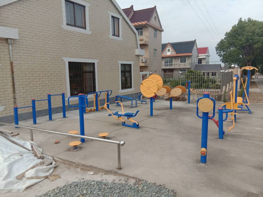 同心村健身點(diǎn)3*