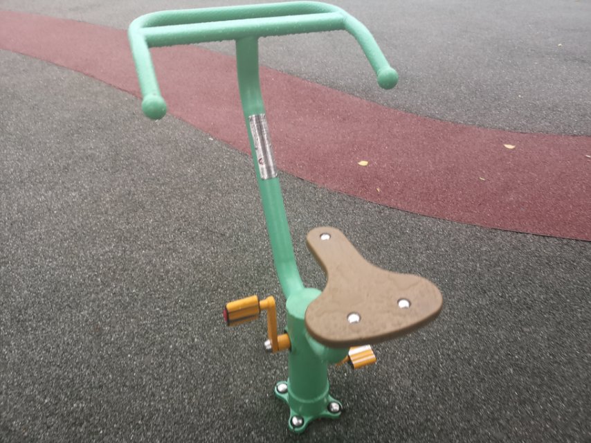 直立健身車(chē)