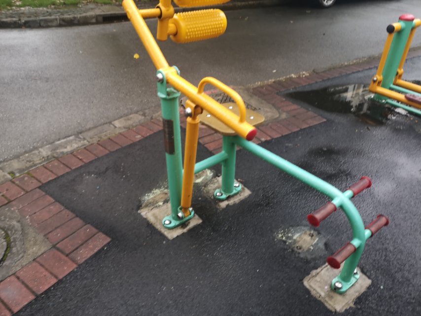 腹背鍛煉器 腹背鍛煉器