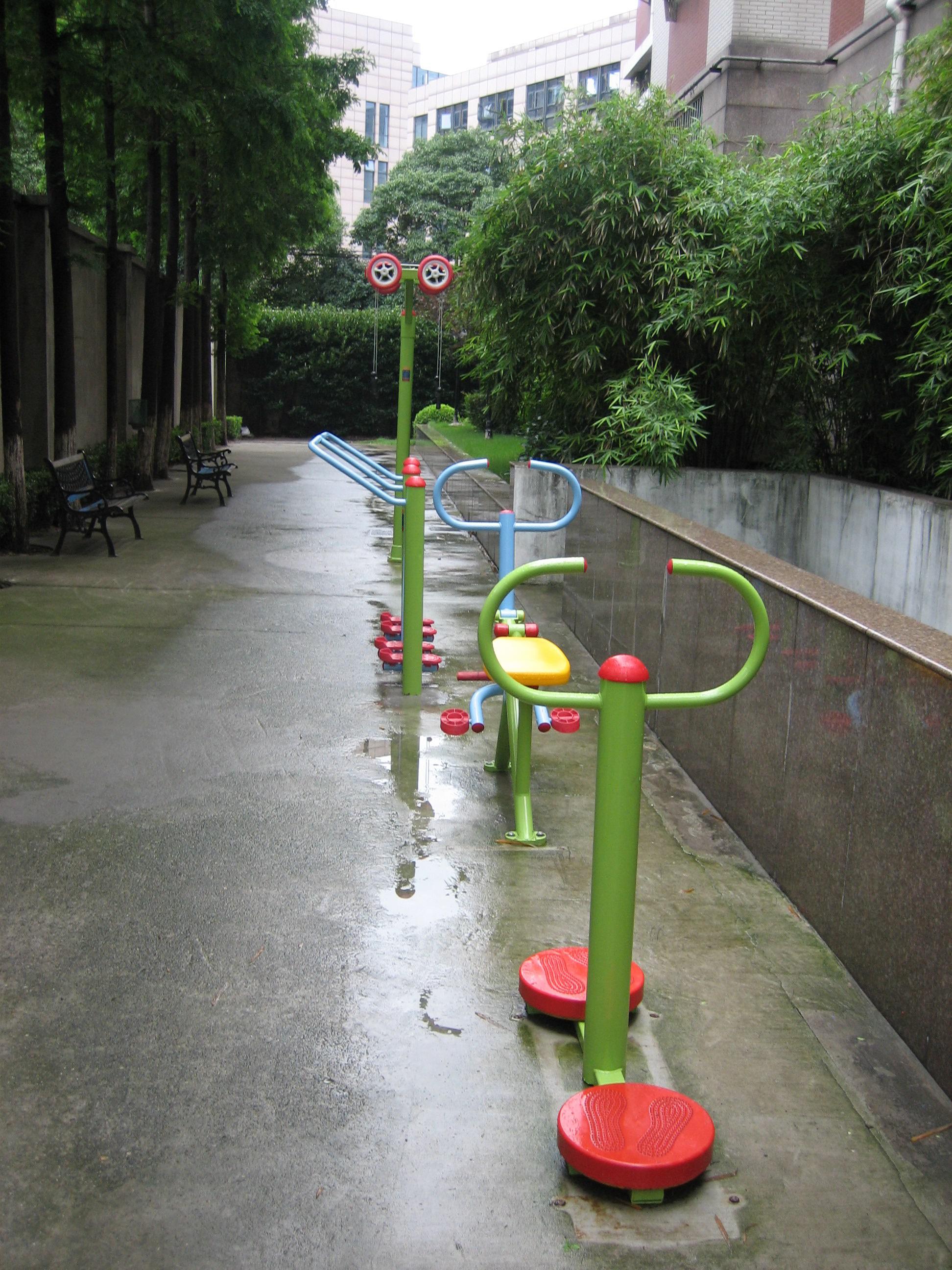 虹橋世家花園市民益智健身點