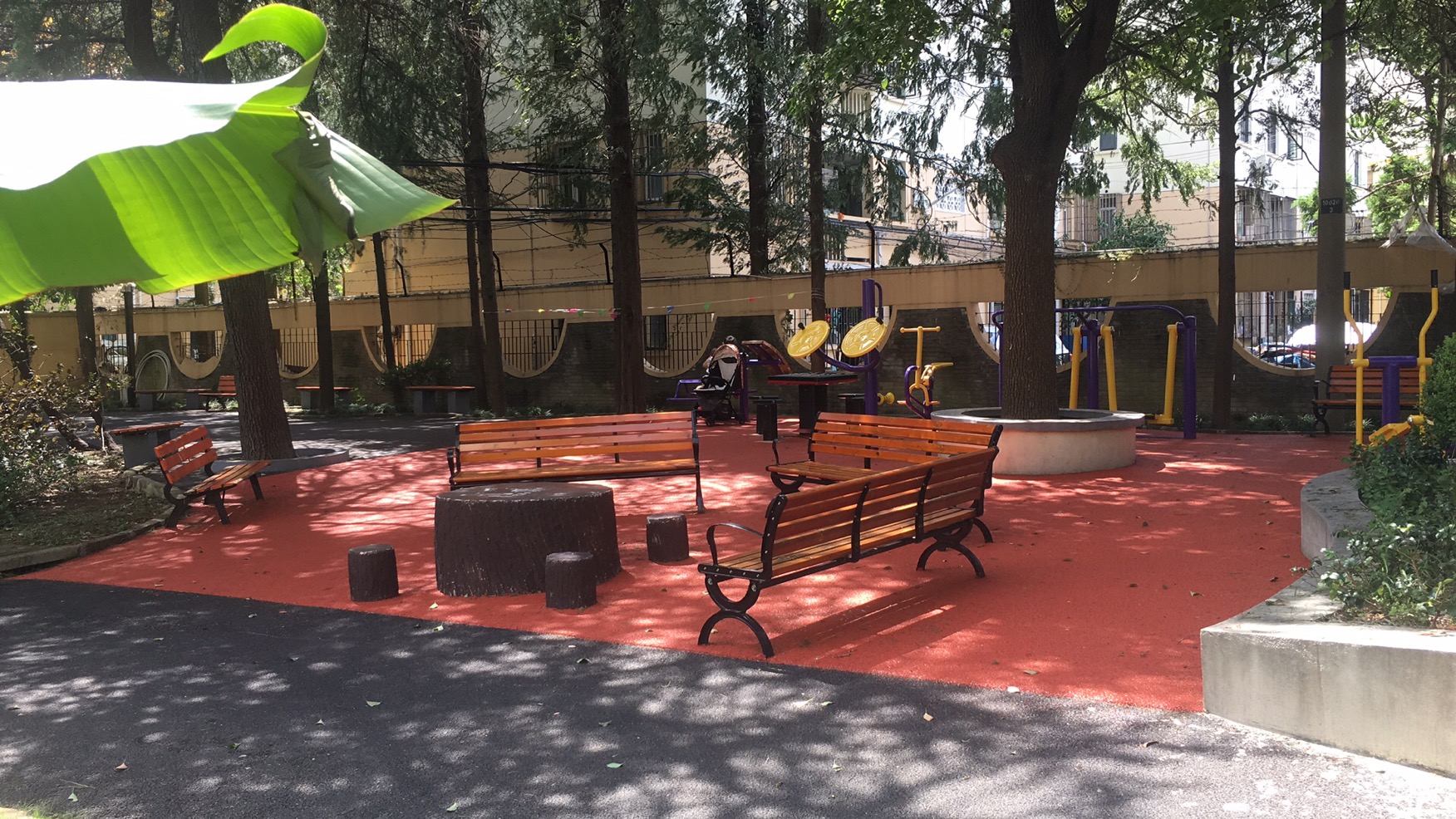 藍(lán)天居委健身點(diǎn)B