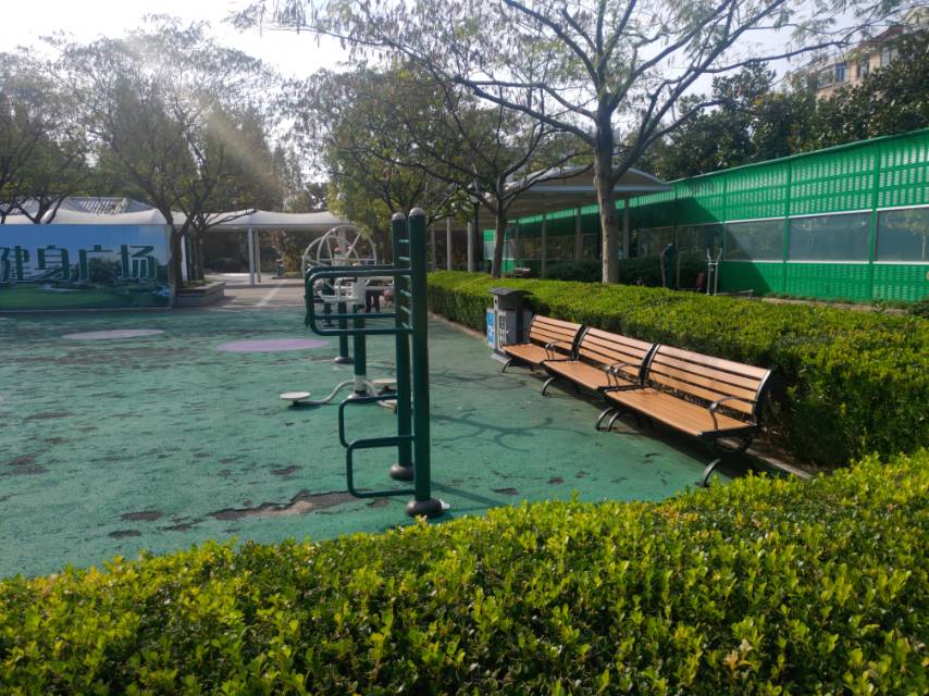 西三居民區(qū)健身苑