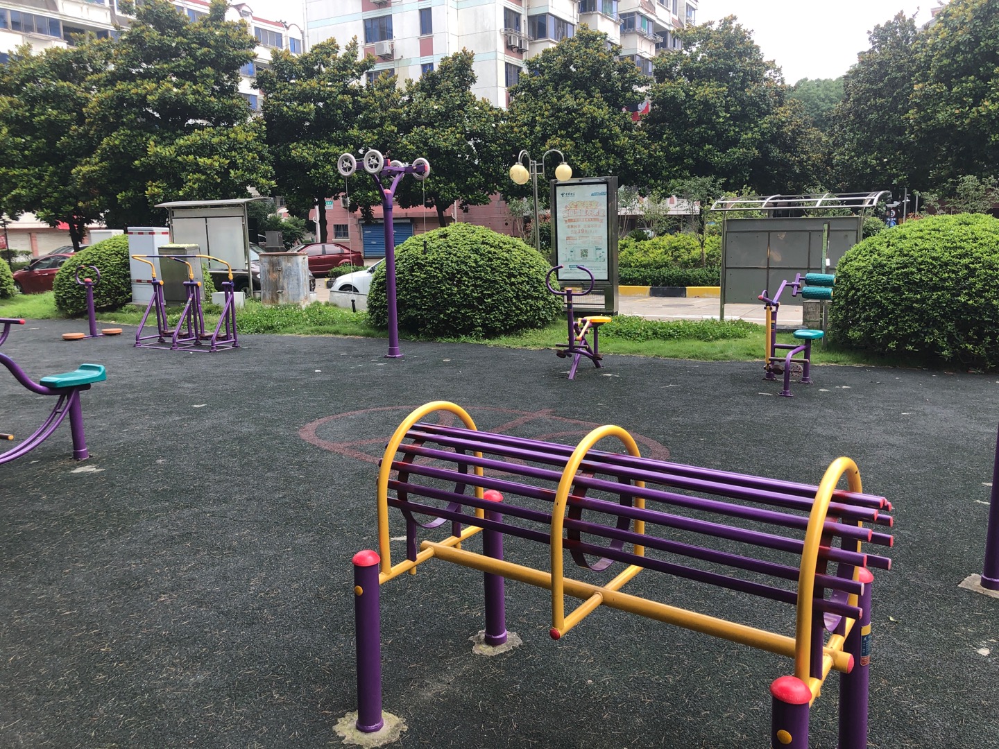   曙光一居健身點(diǎn)1