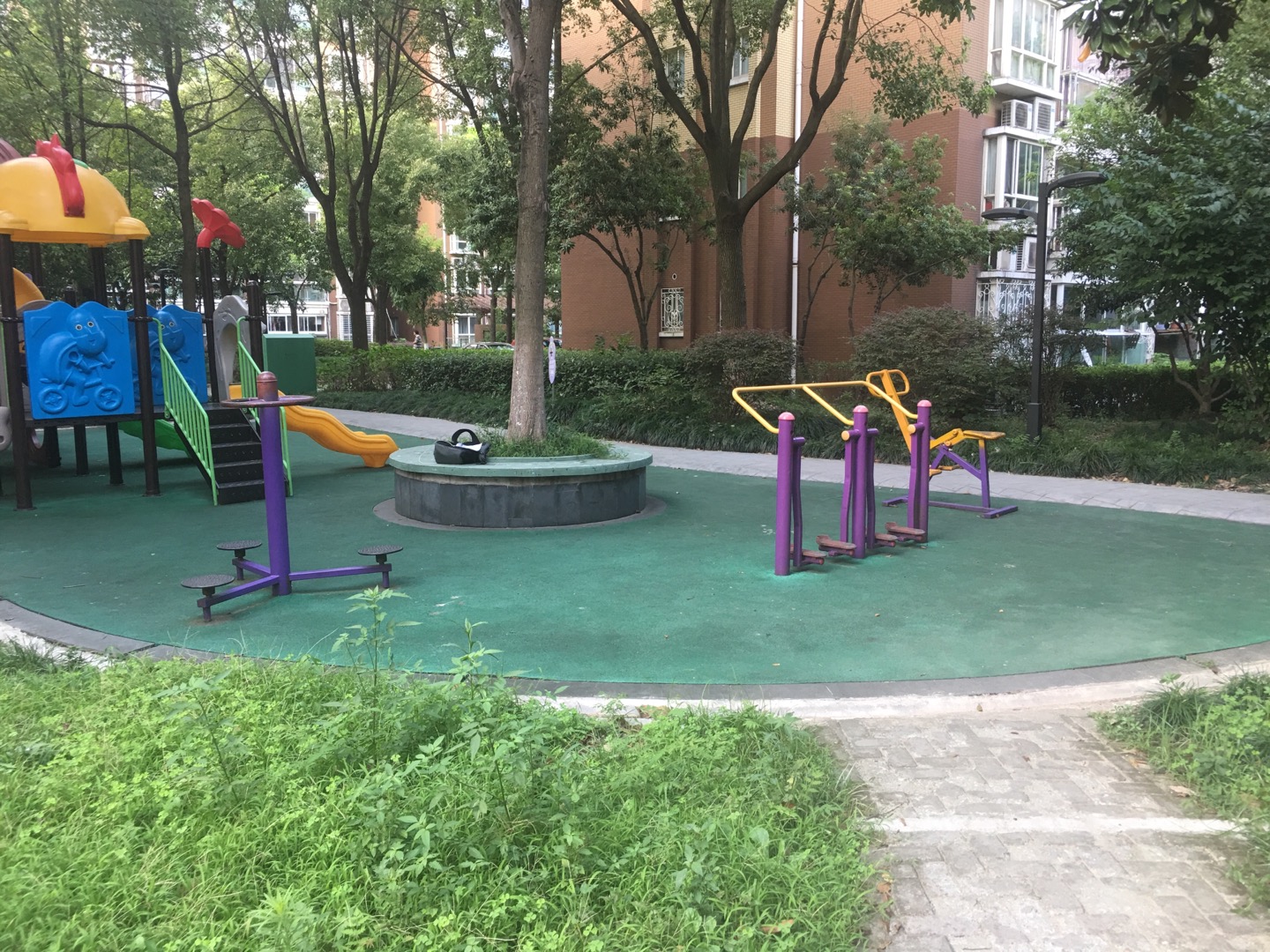 古北居委健身點(diǎn)C