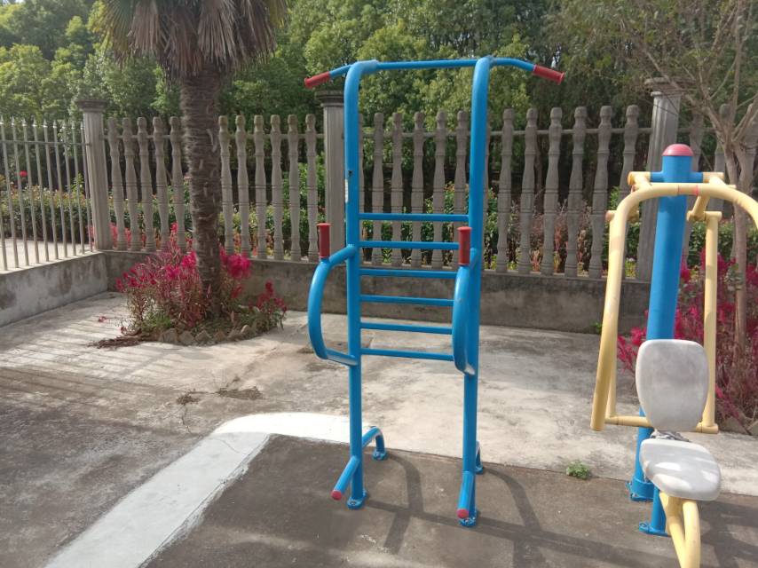 多功能訓(xùn)練器