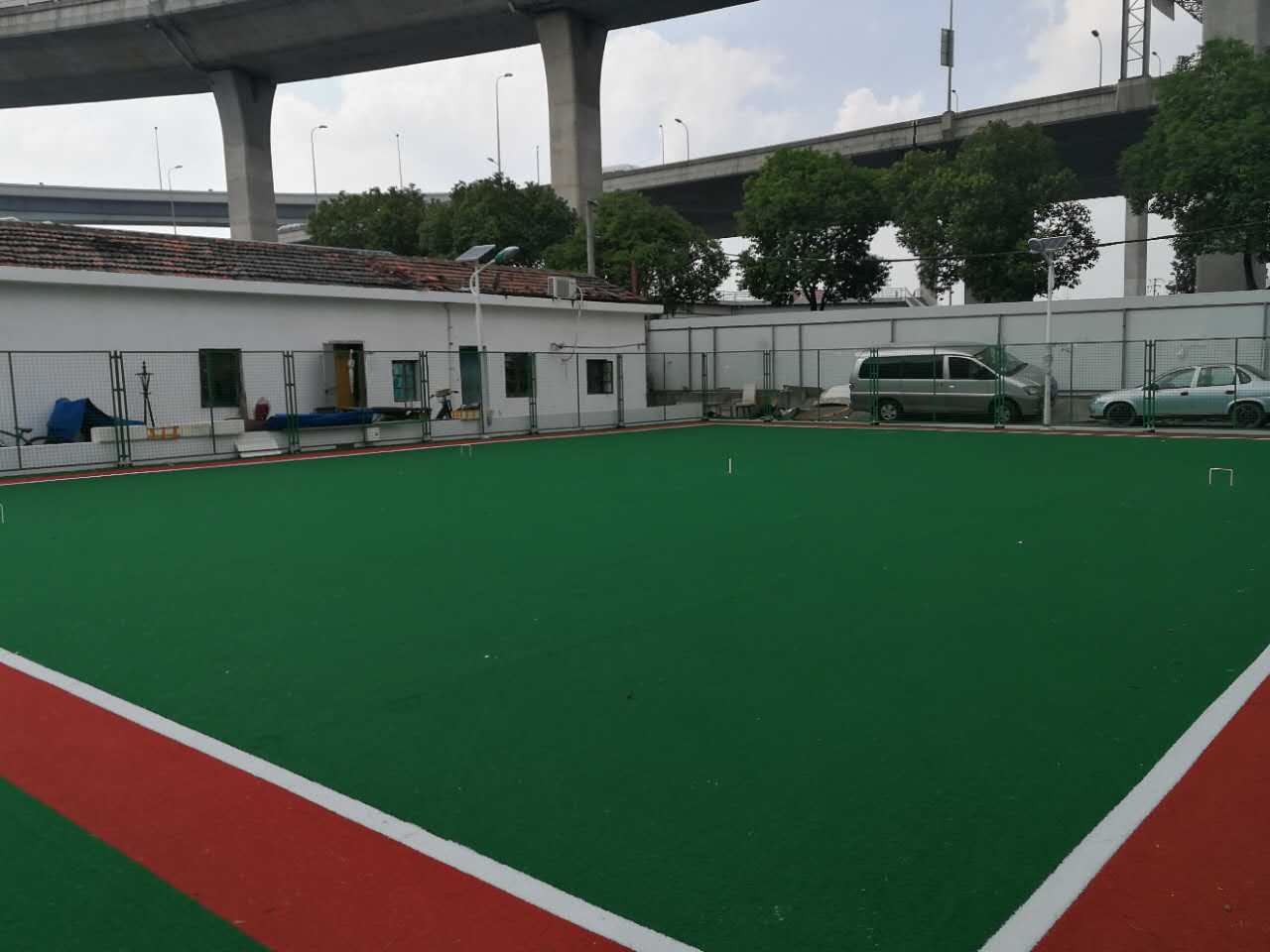 新虹街道西華美路市民球場