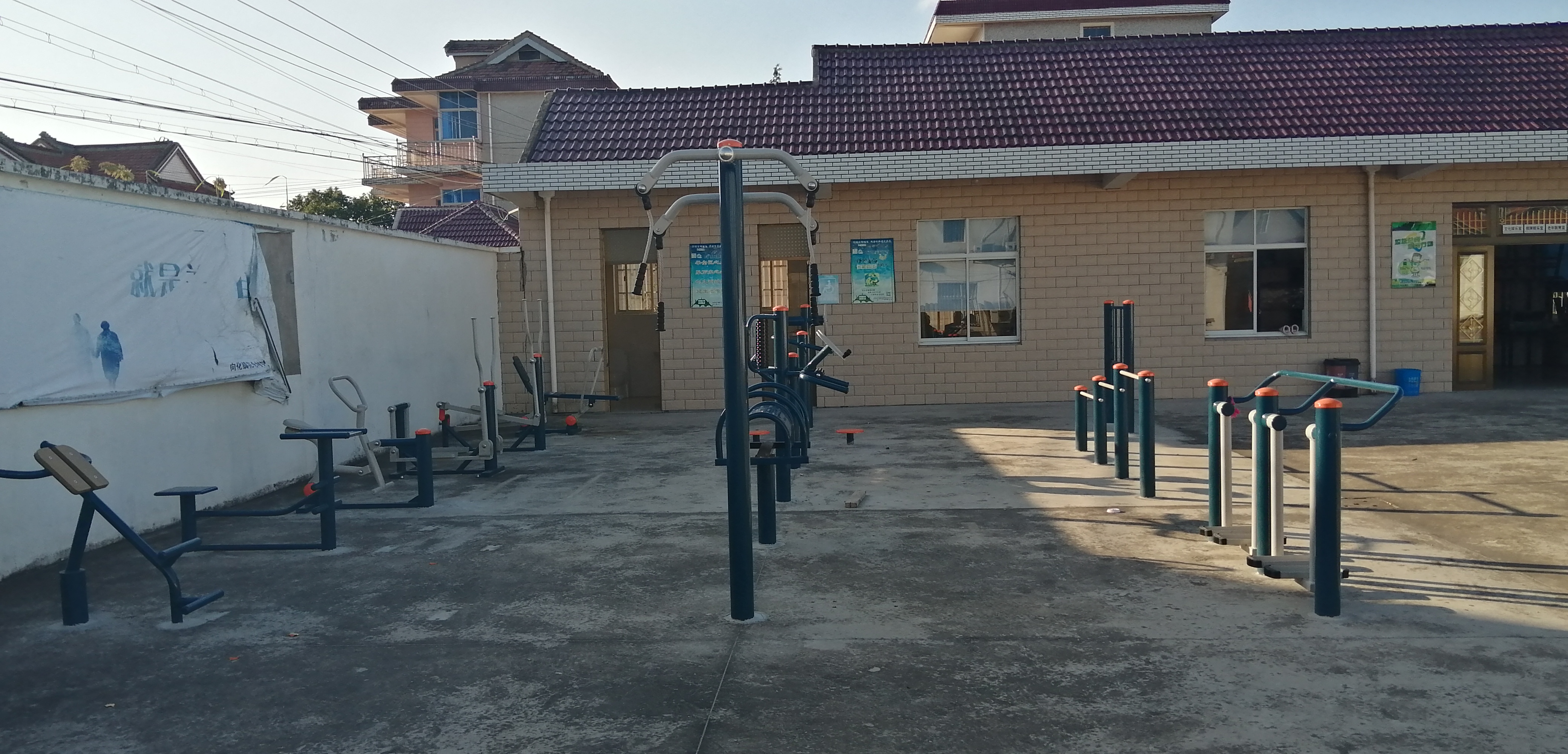 港沿鎮(zhèn)魯玙村健身點(diǎn)