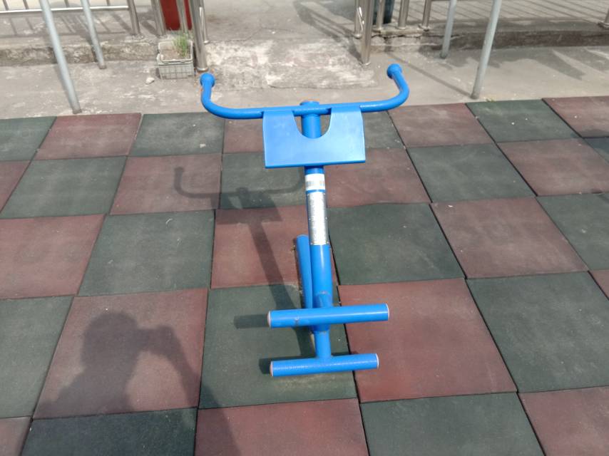 背肌訓(xùn)練器 背肌訓(xùn)練器