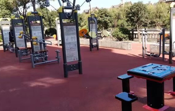 富康居委健身點②