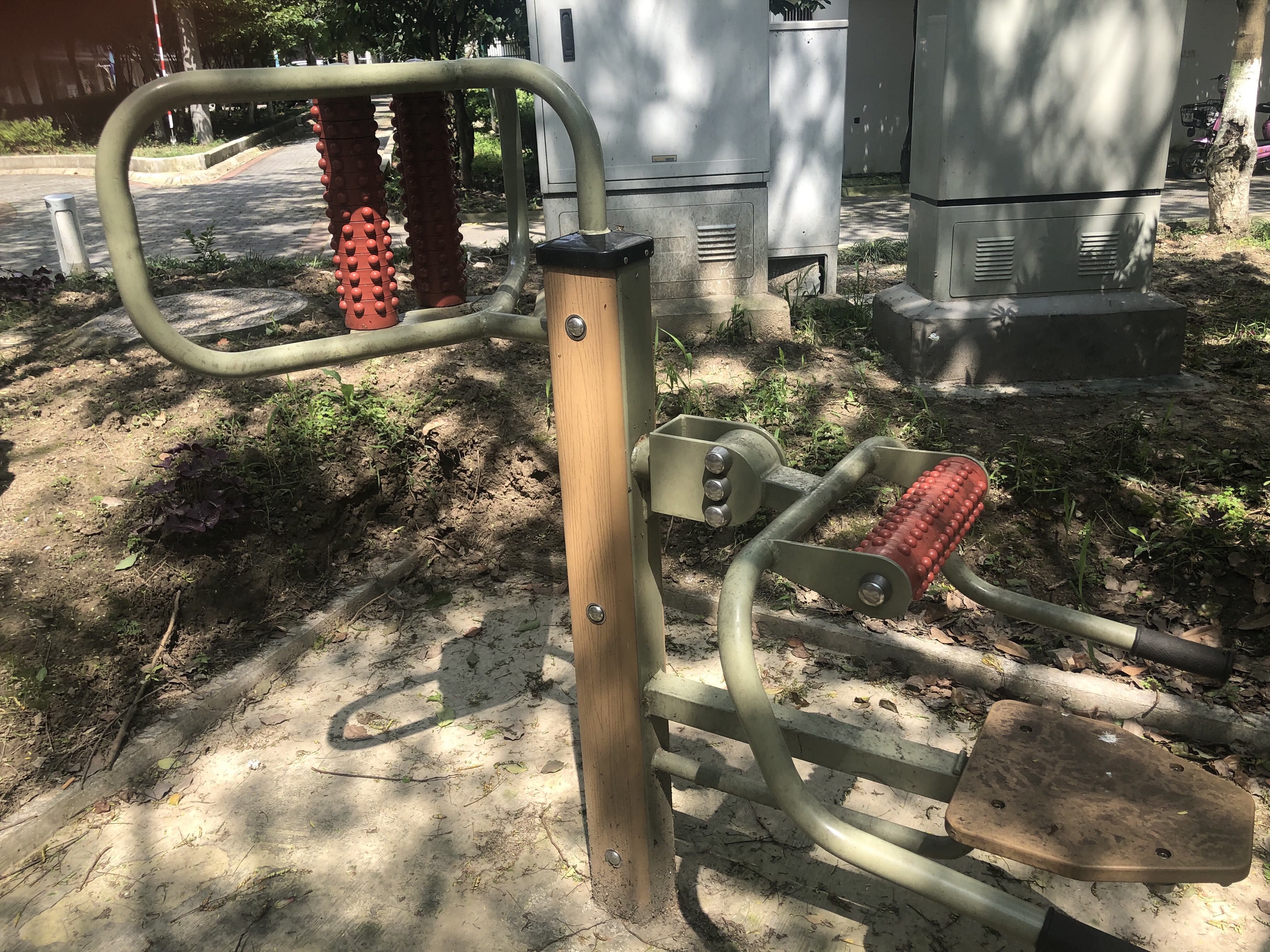 腰背按摩器 腰背按摩器