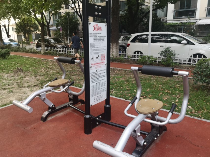 自重式背部訓(xùn)練器 自重式背部訓(xùn)練器