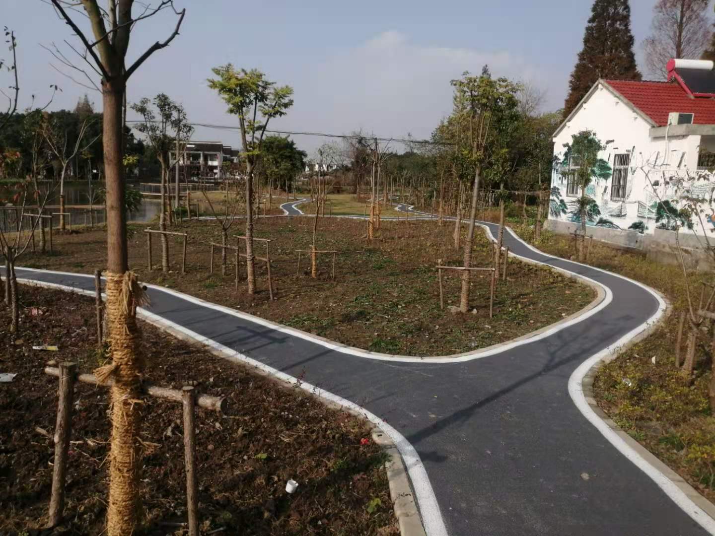 白鶴鎮(zhèn)紅旗村小天市民健身步道