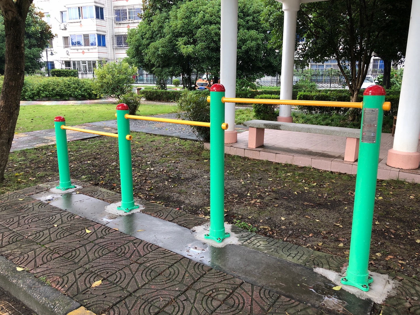 多聯(lián)壓腿架 多聯(lián)壓腿架