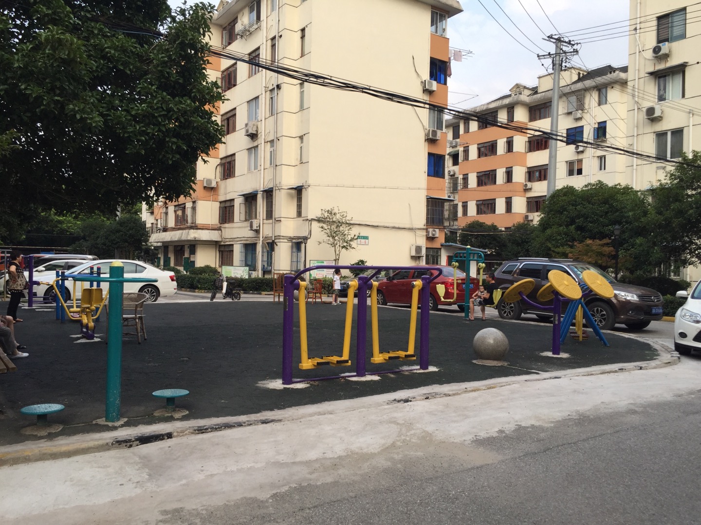 南翔鎮(zhèn)德華四村市民健身點(diǎn)